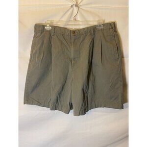 CHAPS MENS SIZE 42 SHORTS CHINOS TAN COLOR FRONT BACK POCKETS
